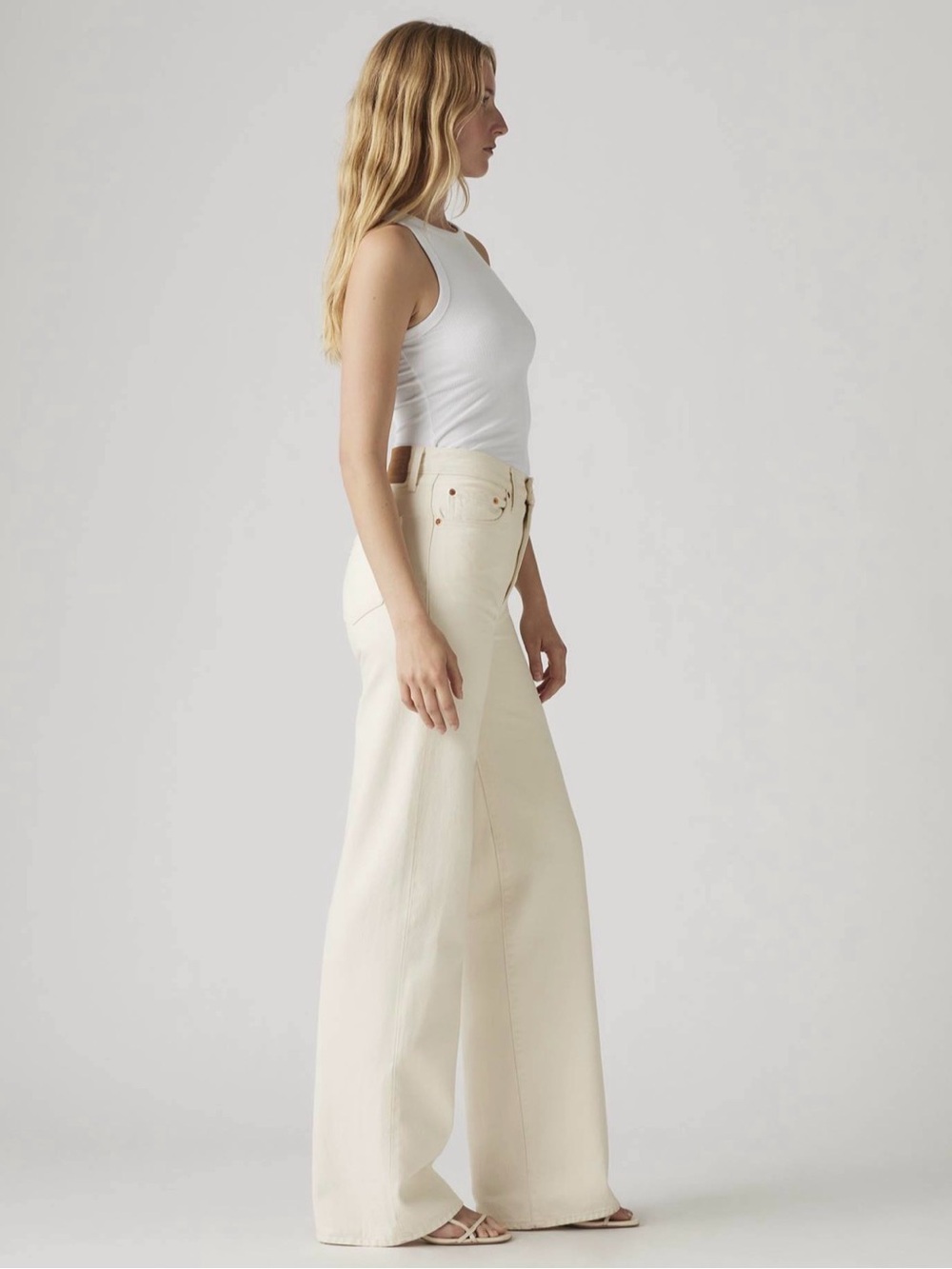 Levi’s Ribcage Wide-Leg Jeans - Picture 4 of 7